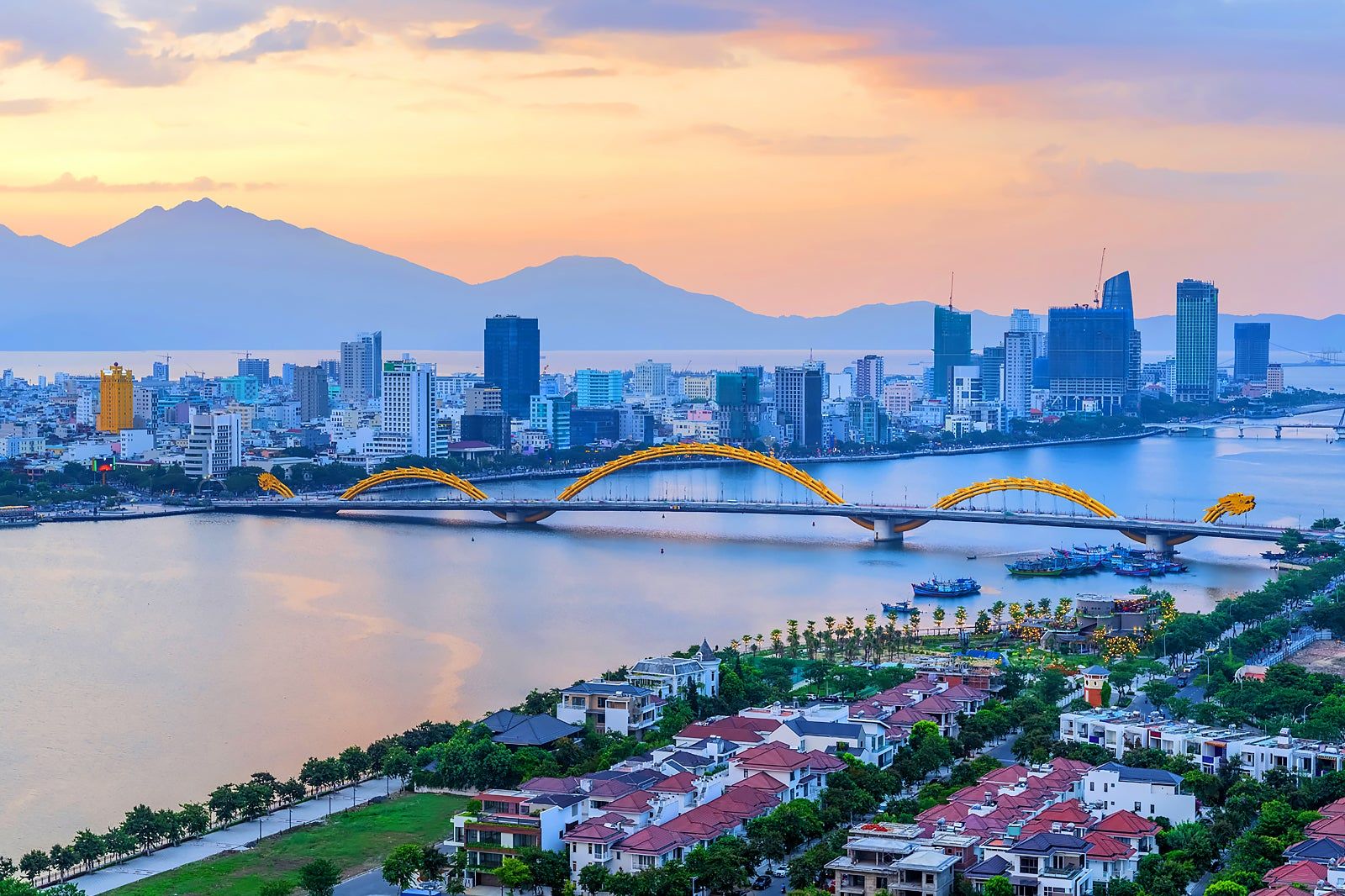 Vietnam Highlights Tour Package